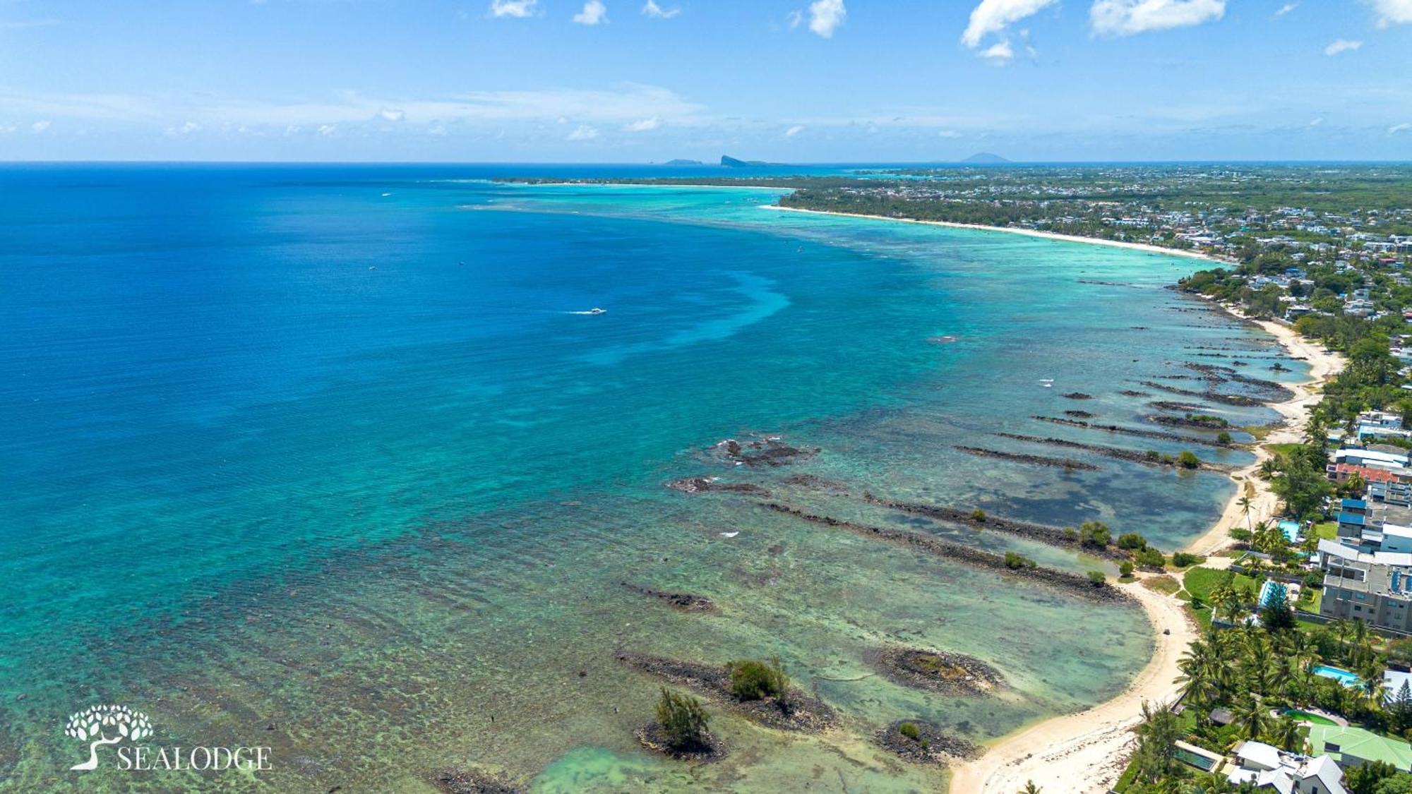 Kanope Bay - Holiday Beachfront Apartments Pointe aux Biches Buitenkant foto