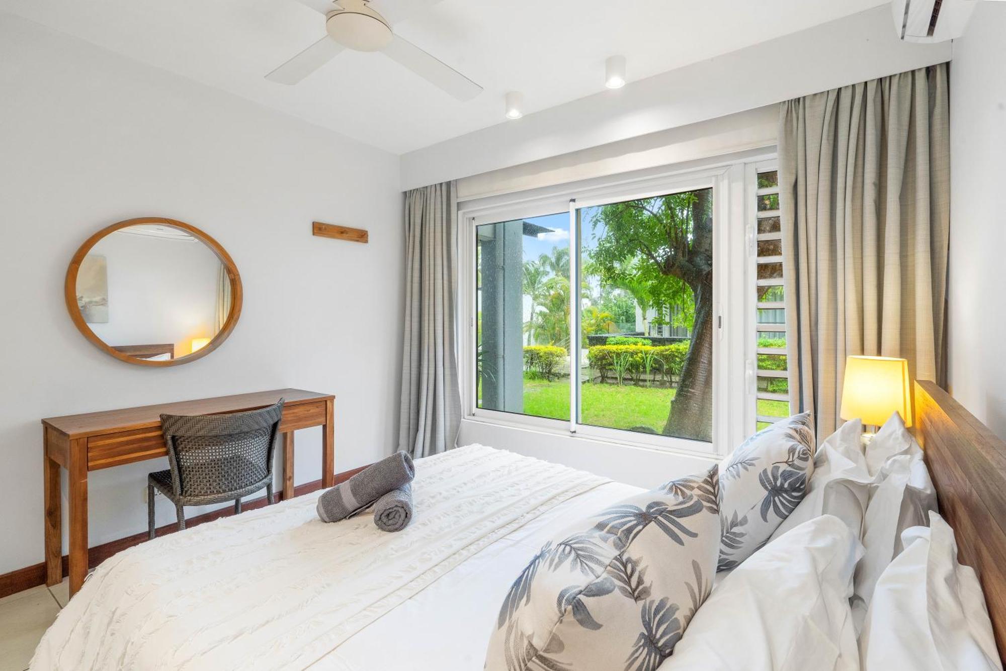 Kanope Bay - Holiday Beachfront Apartments Pointe aux Biches Buitenkant foto