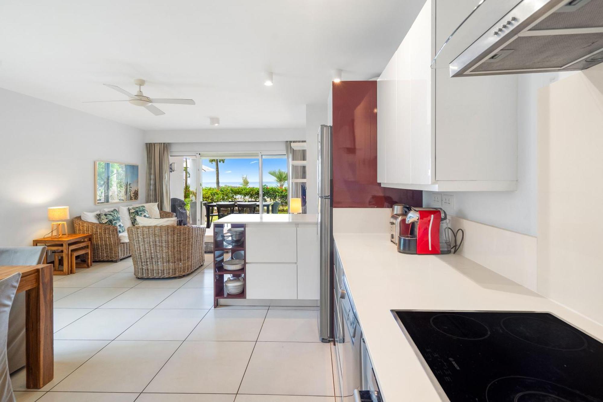 Kanope Bay - Holiday Beachfront Apartments Pointe aux Biches Buitenkant foto