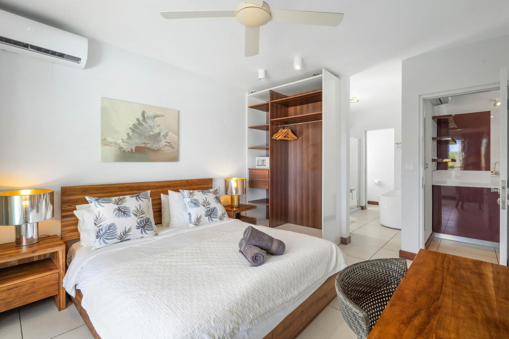 Kanope Bay - Holiday Beachfront Apartments Pointe aux Biches Buitenkant foto