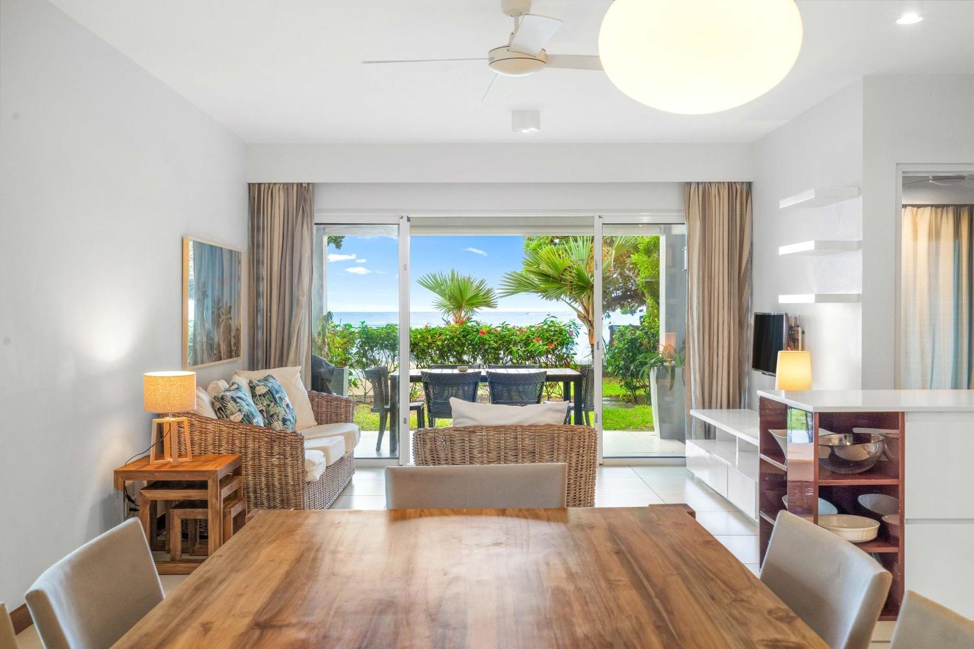 Kanope Bay - Holiday Beachfront Apartments Pointe aux Biches Buitenkant foto
